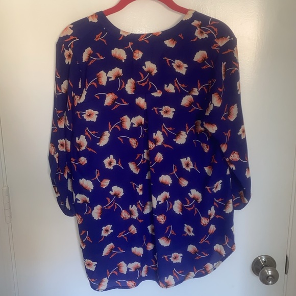 Floral Bright blue with orange and white floral details size medium - Picture 7 of 9